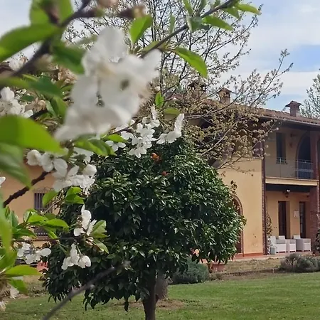 Il Chiassetto No Kids Farm stay Cascina