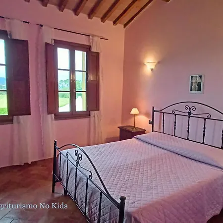 Il Chiassetto No Kids Farm stay *
